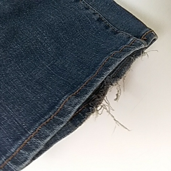 Levi's Jeans: Classic slight curve boot cut medium dark wash, size 12/31 - Picture 3 of 3